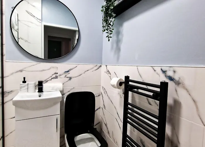 Cosy Modern 1 Bedroom Apartment!